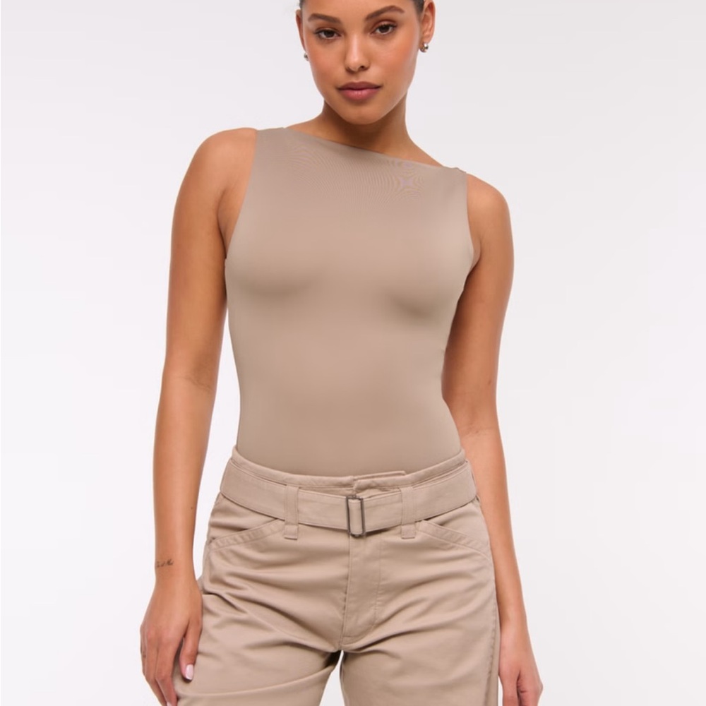 Seamless scoop back bodysuit